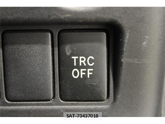 Toyota ESQUIRE 2015-06 6814853-6