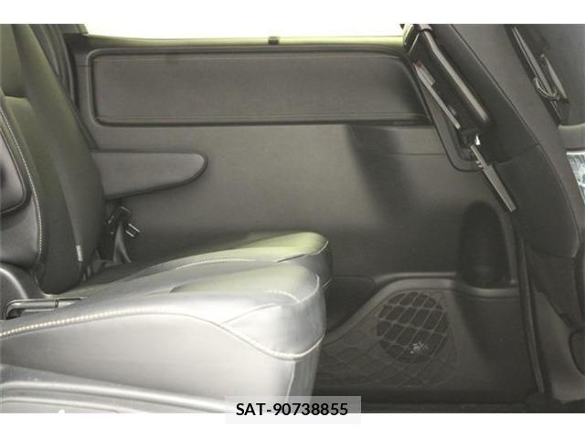 Toyota ESQUIRE 2017-07 6904793-29