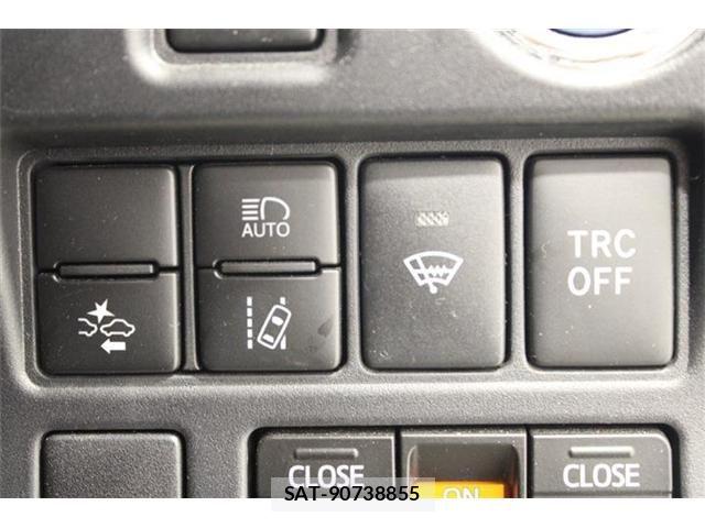 Toyota ESQUIRE 2017-07 6904793-3