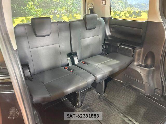 Toyota ESQUIRE 2015-02 6904779-9