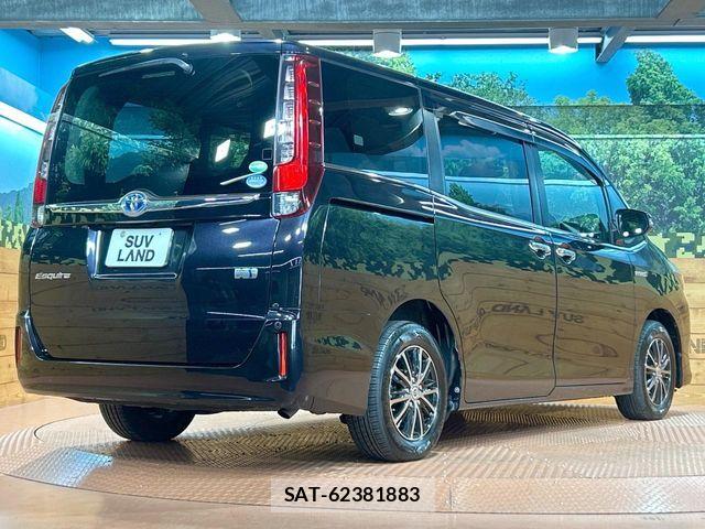 Toyota ESQUIRE 2015-02 6904779-17