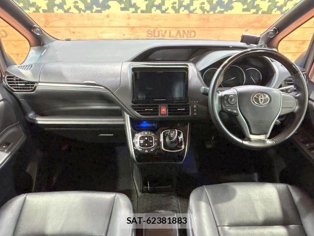 Toyota ESQUIRE 2015-02 6904779-1
