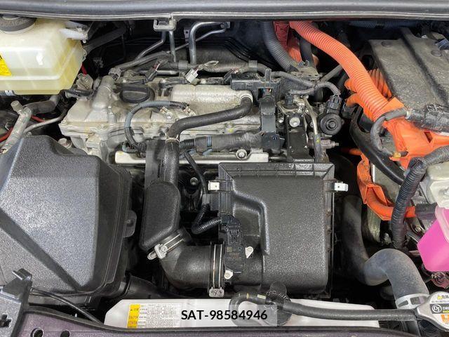 Toyota ESQUIRE 2016-05 6993459-17
