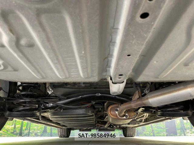 Toyota ESQUIRE 2016-05 6993459-18