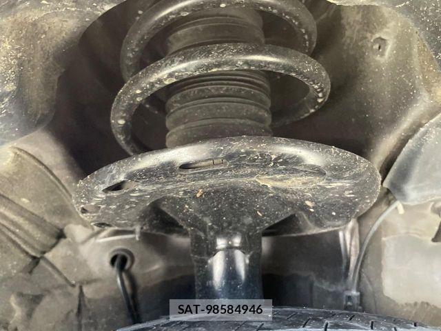 Toyota ESQUIRE 2016-05 6993459-19