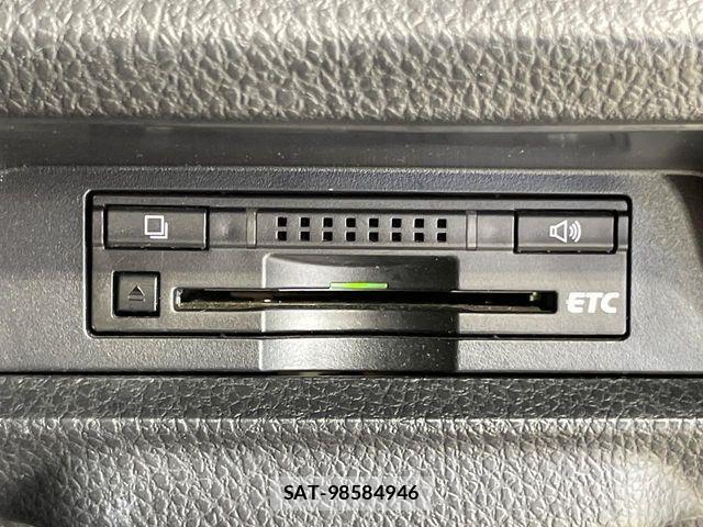 Toyota ESQUIRE 2016-05 6993459-5