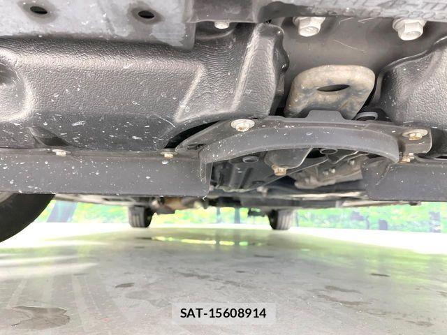 Toyota ESQUIRE 2017-09 6993430-19