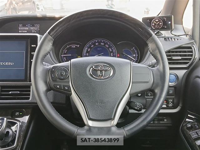 Toyota ESQUIRE 2018-03 6993433-18