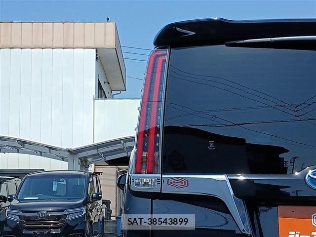 Toyota ESQUIRE 2018-03 6993433-28