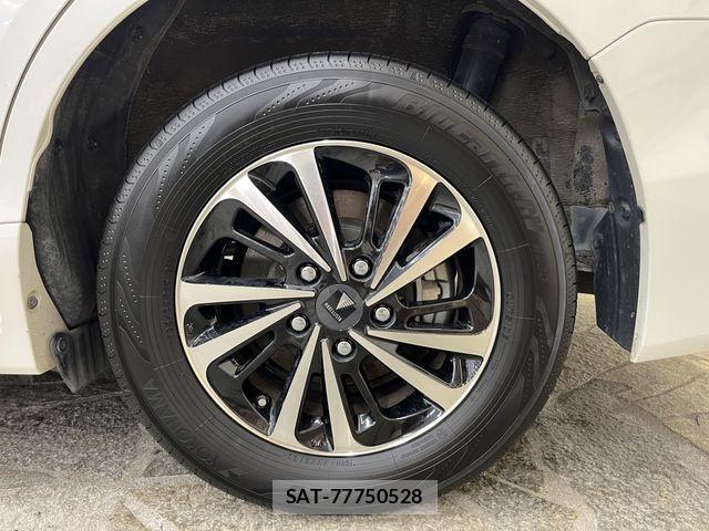 Toyota ESQUIRE 2018-06 7020424-11