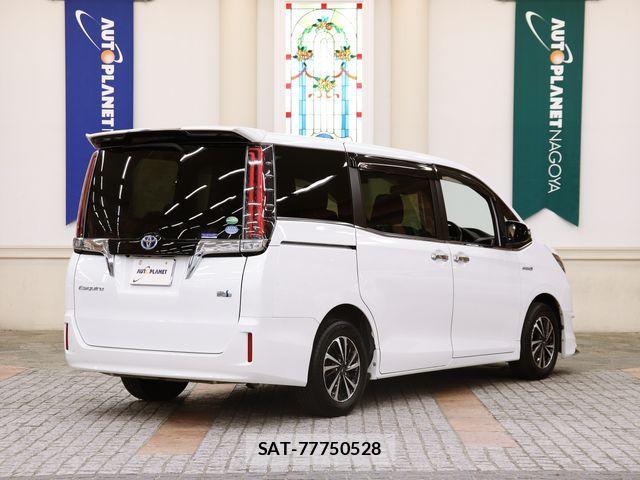 Toyota ESQUIRE 2018-06 7020424-2