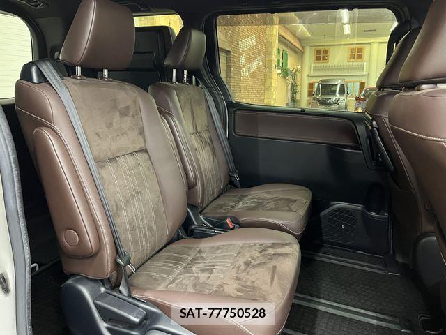 Toyota ESQUIRE 2018-06 7020424-4