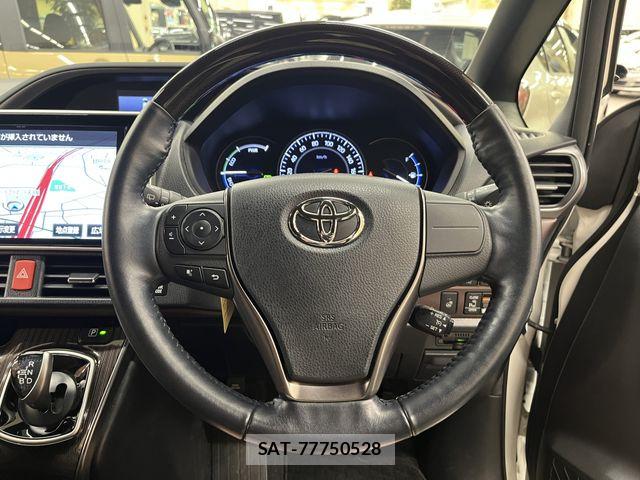 Toyota ESQUIRE 2018-06 7020424-7