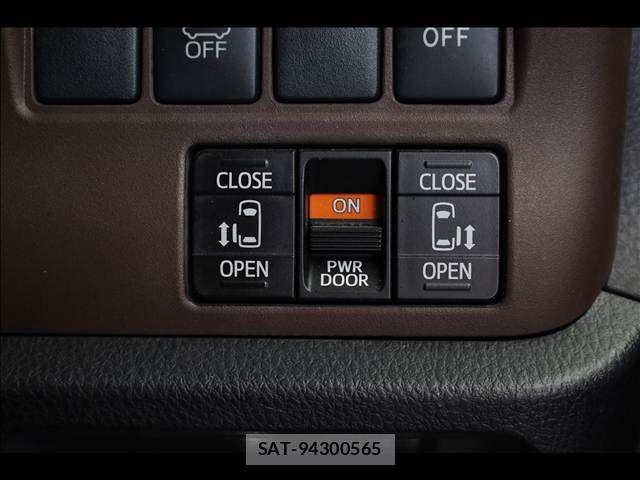 Toyota ESQUIRE 2015-05 7020427-3