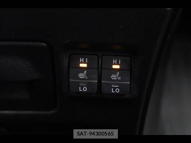 Toyota ESQUIRE 2015-05 7020427-7