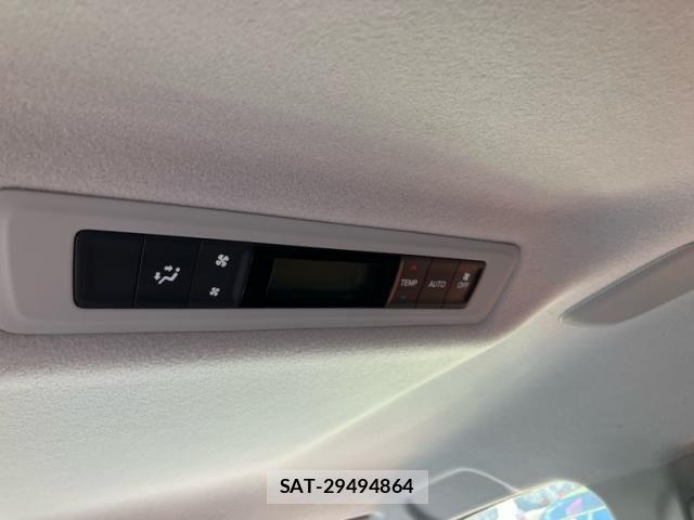 Toyota ESQUIRE 2014-11 7020428-11