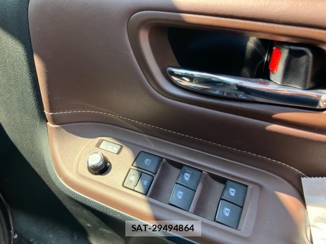 Toyota ESQUIRE 2014-11 7020428-12