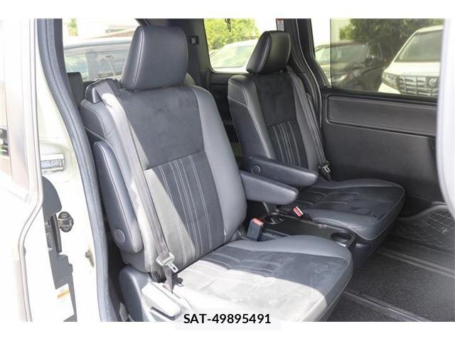 Toyota ESQUIRE 2019-09 7218171-14
