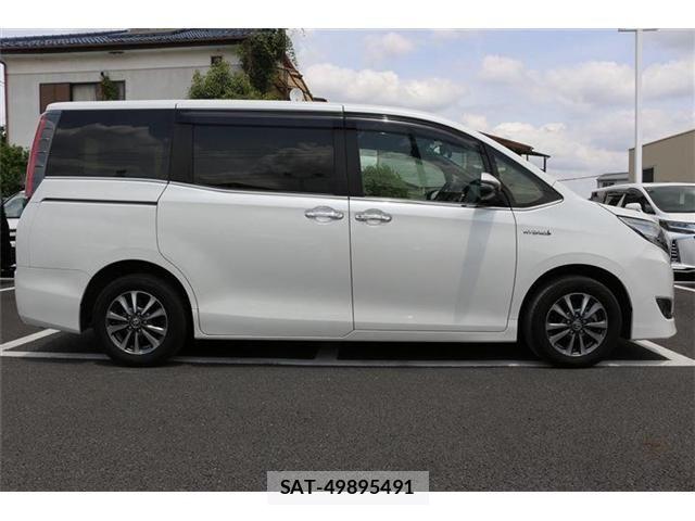 Toyota ESQUIRE 2019-09 7218171-6