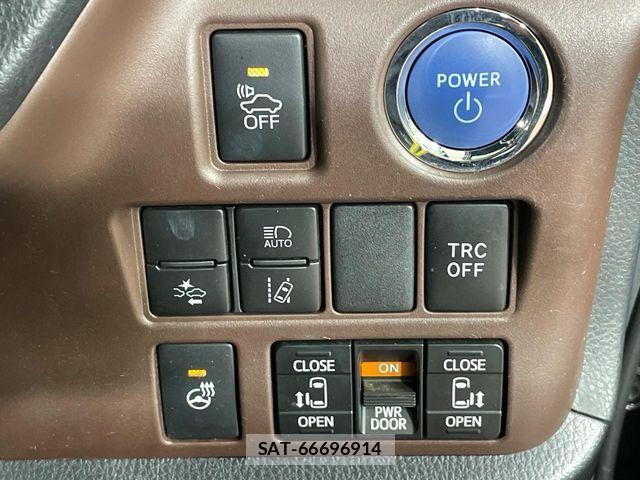 Toyota ESQUIRE 2018-07 7218163-6