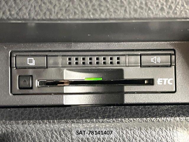 Toyota ESQUIRE 2015-12 7218144-6