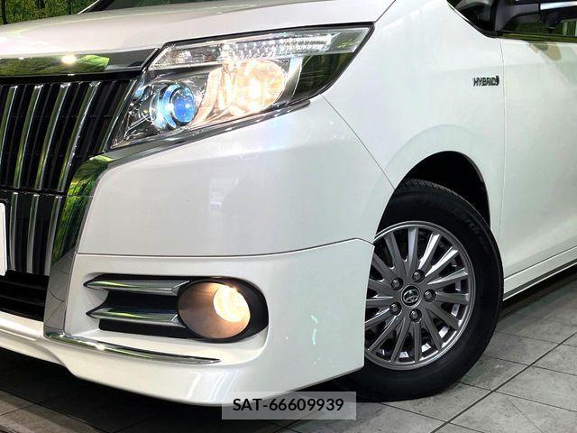 Toyota ESQUIRE 2015-07 7218143-12