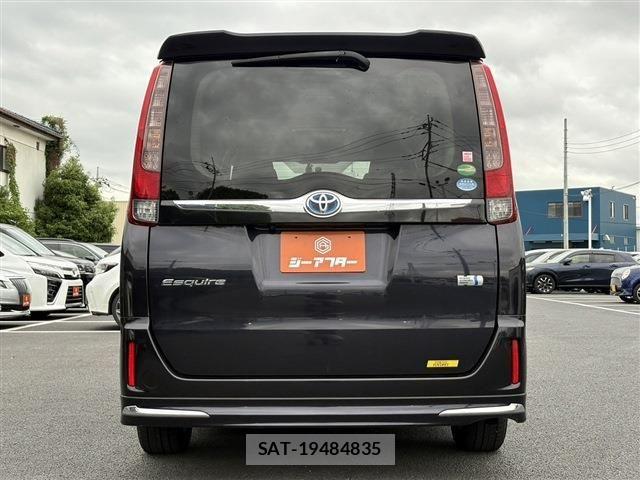 Toyota ESQUIRE 2014-11 7218146-10