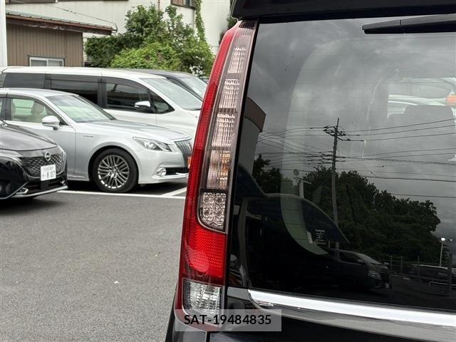 Toyota ESQUIRE 2014-11 7218146-19