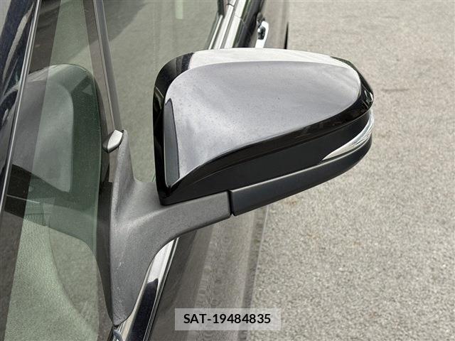 Toyota ESQUIRE 2014-11 7218146-21