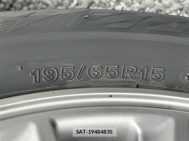 Toyota ESQUIRE 2014-11 7218146-28