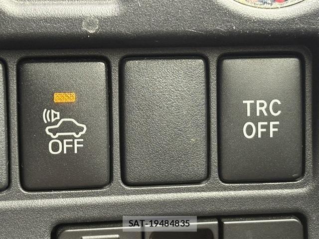 Toyota ESQUIRE 2014-11 7218146-5