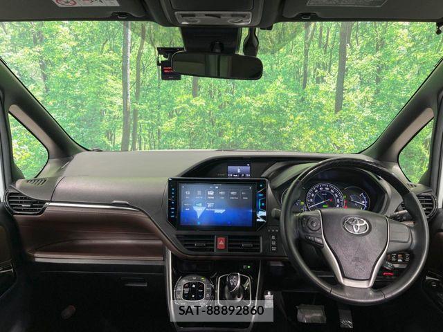 Toyota ESQUIRE 2017-09 7218153-1