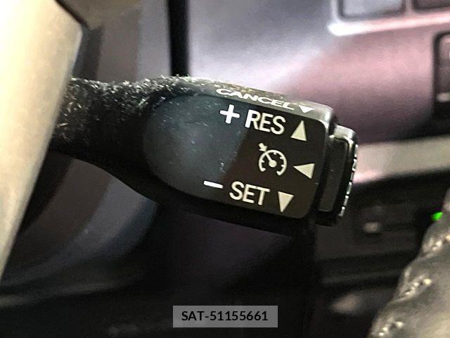 Toyota ESQUIRE 2015-11 7218147-3