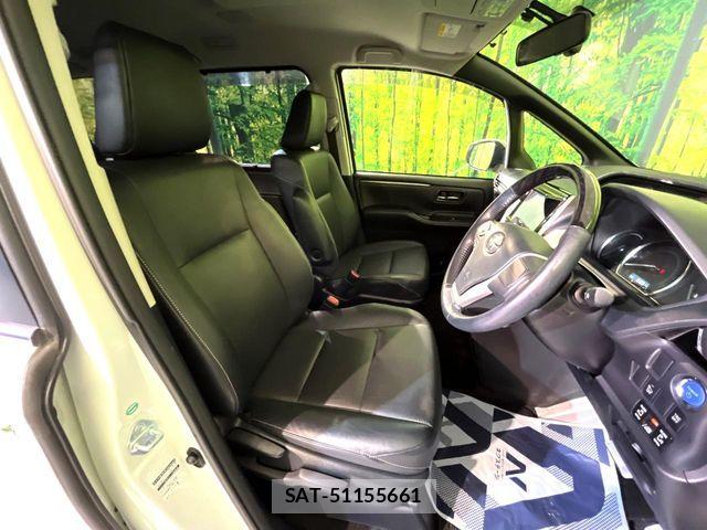 Toyota ESQUIRE 2015-11 7218147-6