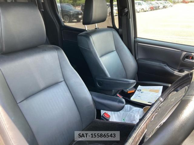 Toyota ESQUIRE 2016-05 7218150-10