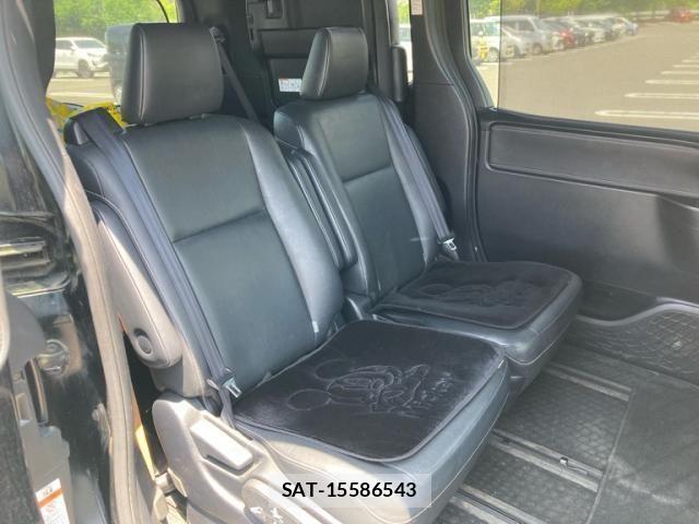 Toyota ESQUIRE 2016-05 7218150-11