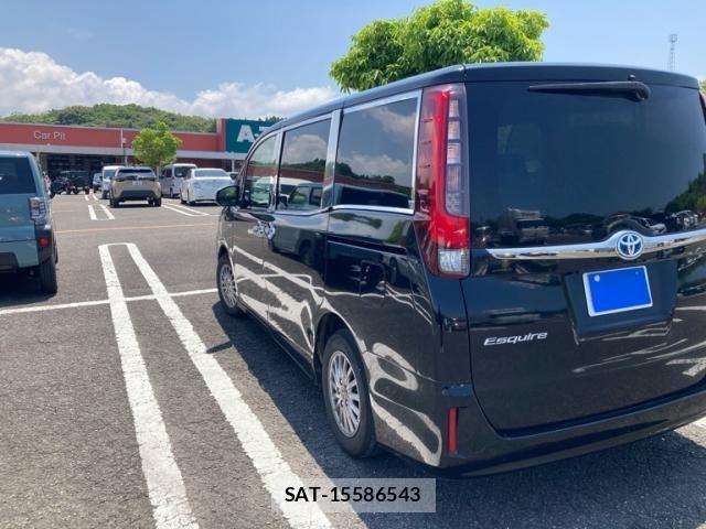 Toyota ESQUIRE 2016-05 7218150-6