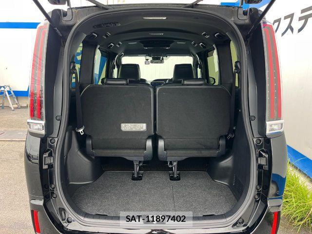 Toyota ESQUIRE 2020-08 7218170-11