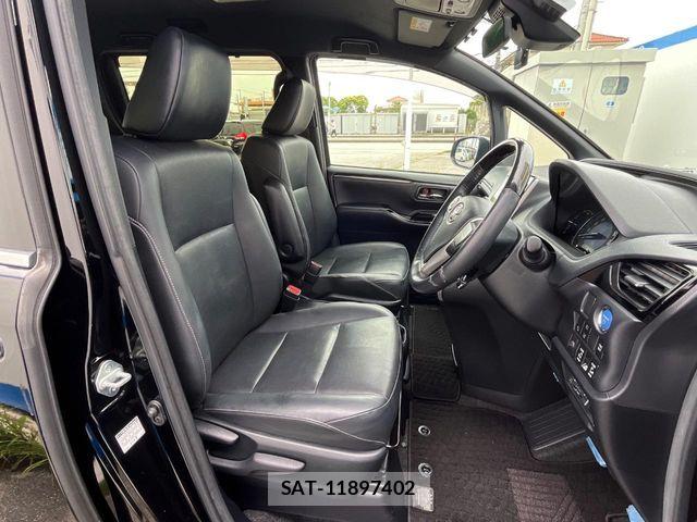 Toyota ESQUIRE 2020-08 7218170-8