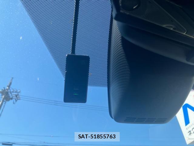 Toyota ESQUIRE 2018-03 7218161-24