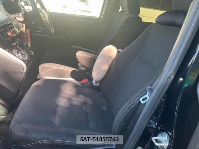 Toyota ESQUIRE 2018-03 7218161-8