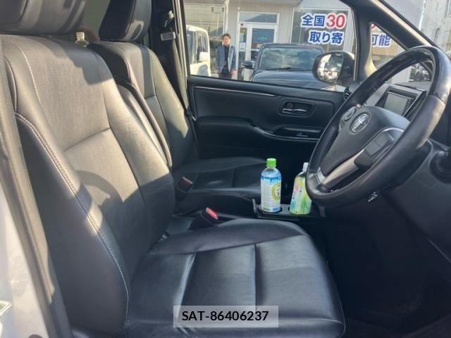 Toyota ESQUIRE 2018-03 7218160-9