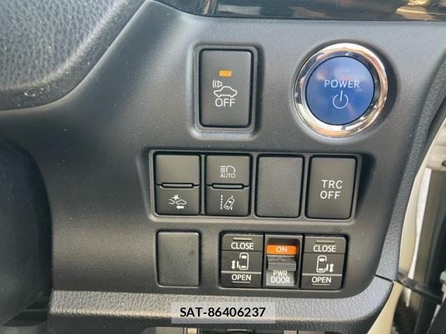 Toyota ESQUIRE 2018-03 7218160-12