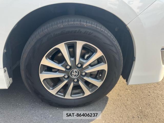 Toyota ESQUIRE 2018-03 7218160-3