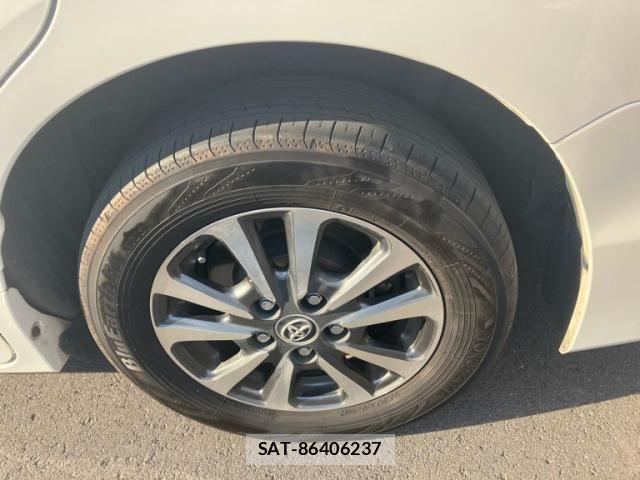 Toyota ESQUIRE 2018-03 7218160-5