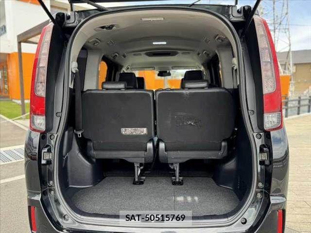 Toyota ESQUIRE 2017-06 7218154-20
