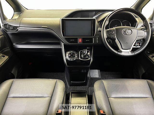 Toyota ESQUIRE 2017-11 7218151-1