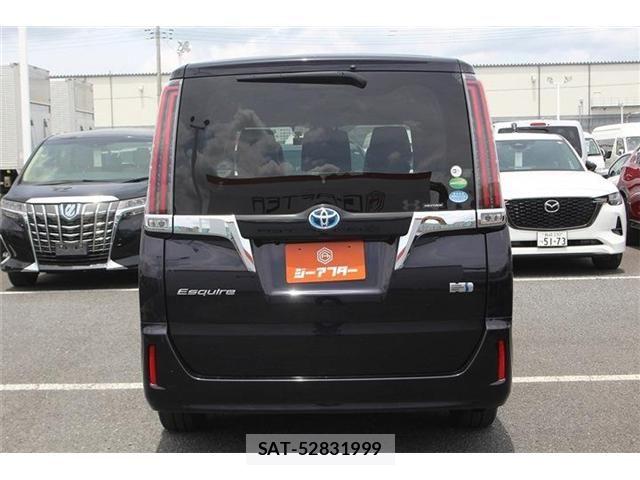 Toyota ESQUIRE 2018-03 7218158-12