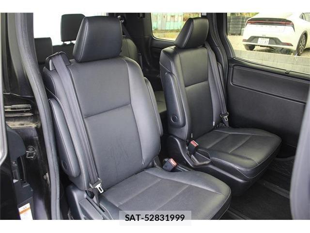 Toyota ESQUIRE 2018-03 7218158-22