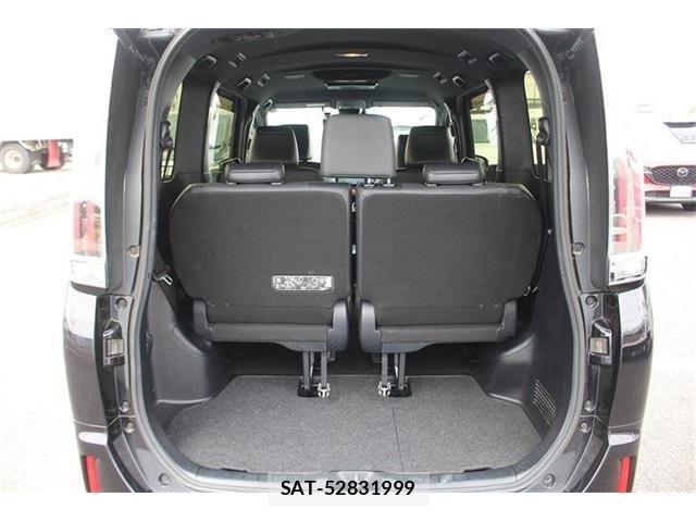 Toyota ESQUIRE 2018-03 7218158-28
